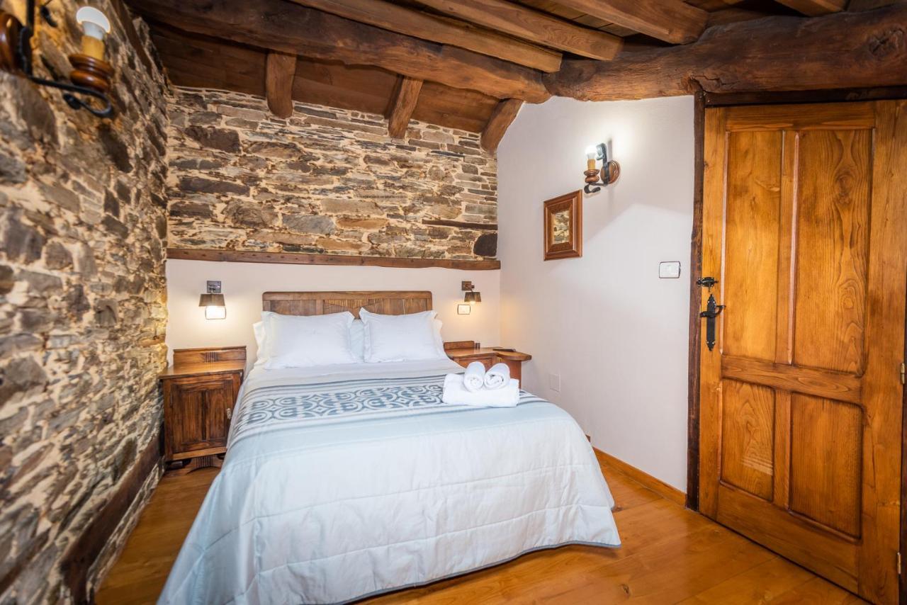 Apartamentos Rurales Casa Riveras Santa Eulalia de Oscos Ngoại thất bức ảnh